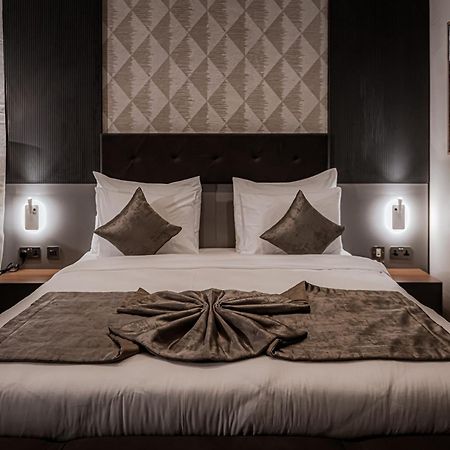 Wali'S Suites Abuja Eksteriør billede