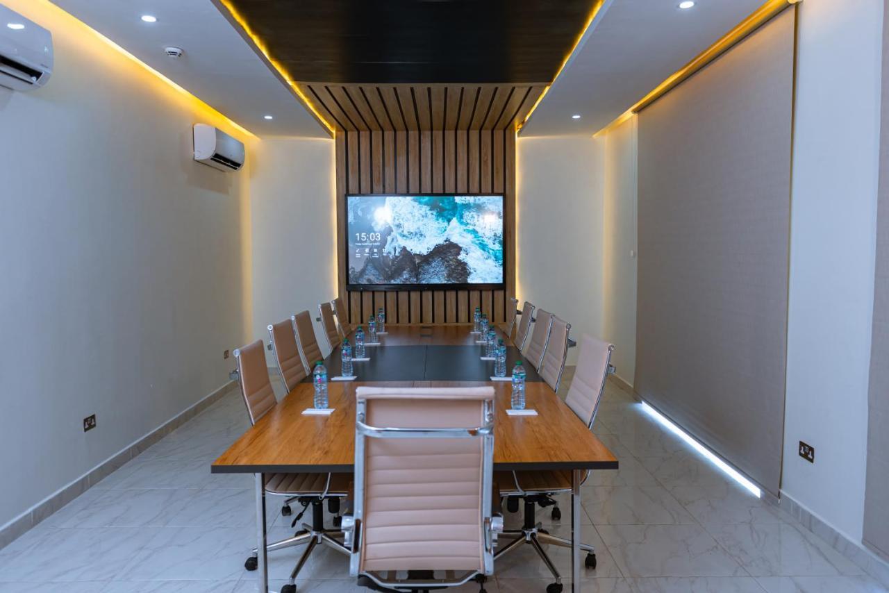 Wali'S Suites Abuja Eksteriør billede