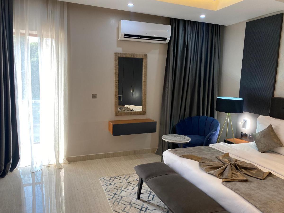 Wali'S Suites Abuja Eksteriør billede