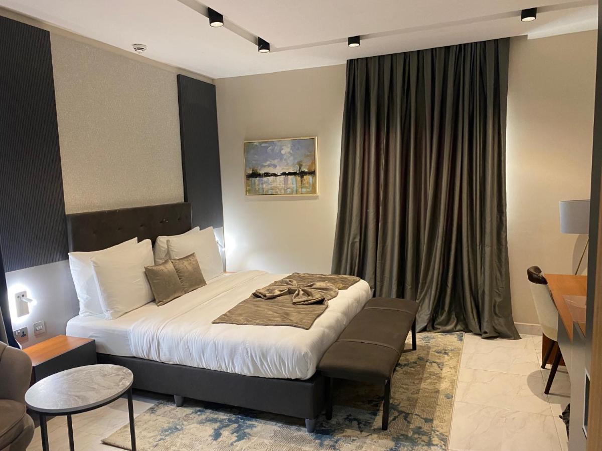 Wali'S Suites Abuja Eksteriør billede
