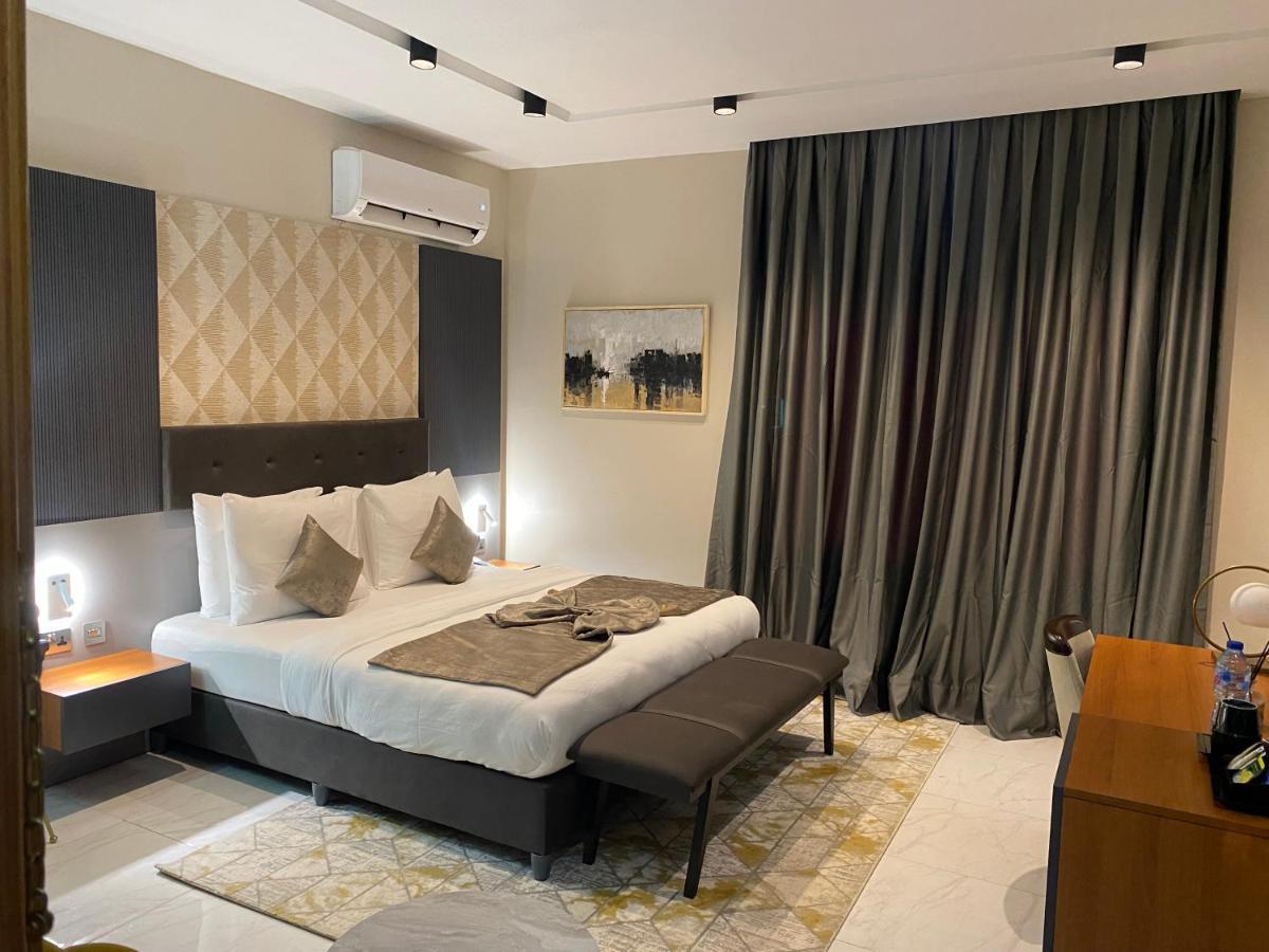 Wali'S Suites Abuja Eksteriør billede