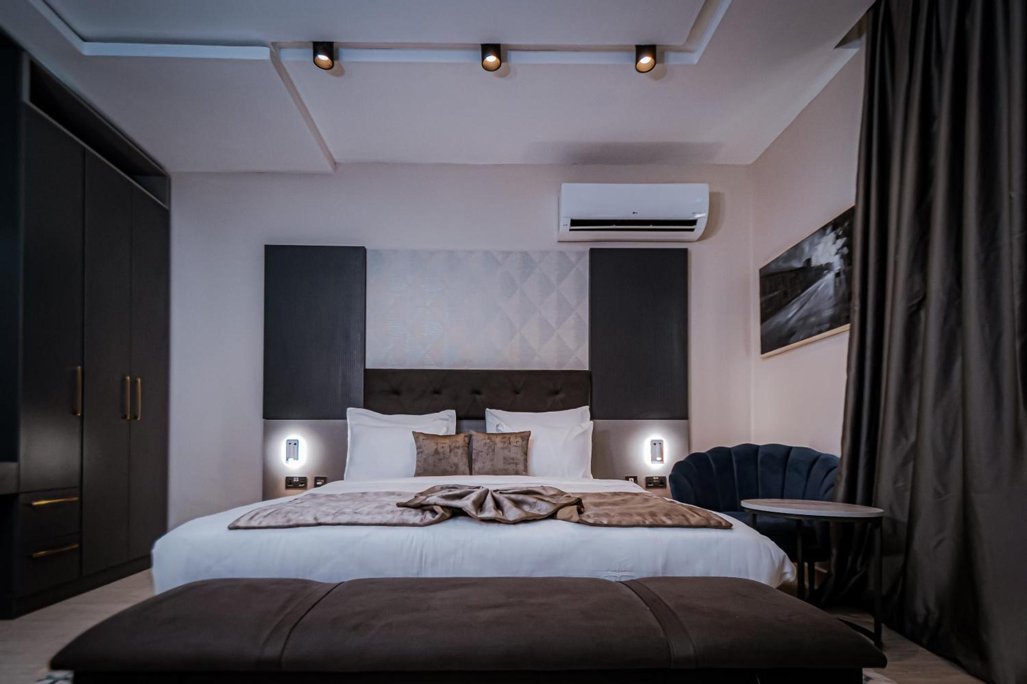 Wali'S Suites Abuja Eksteriør billede