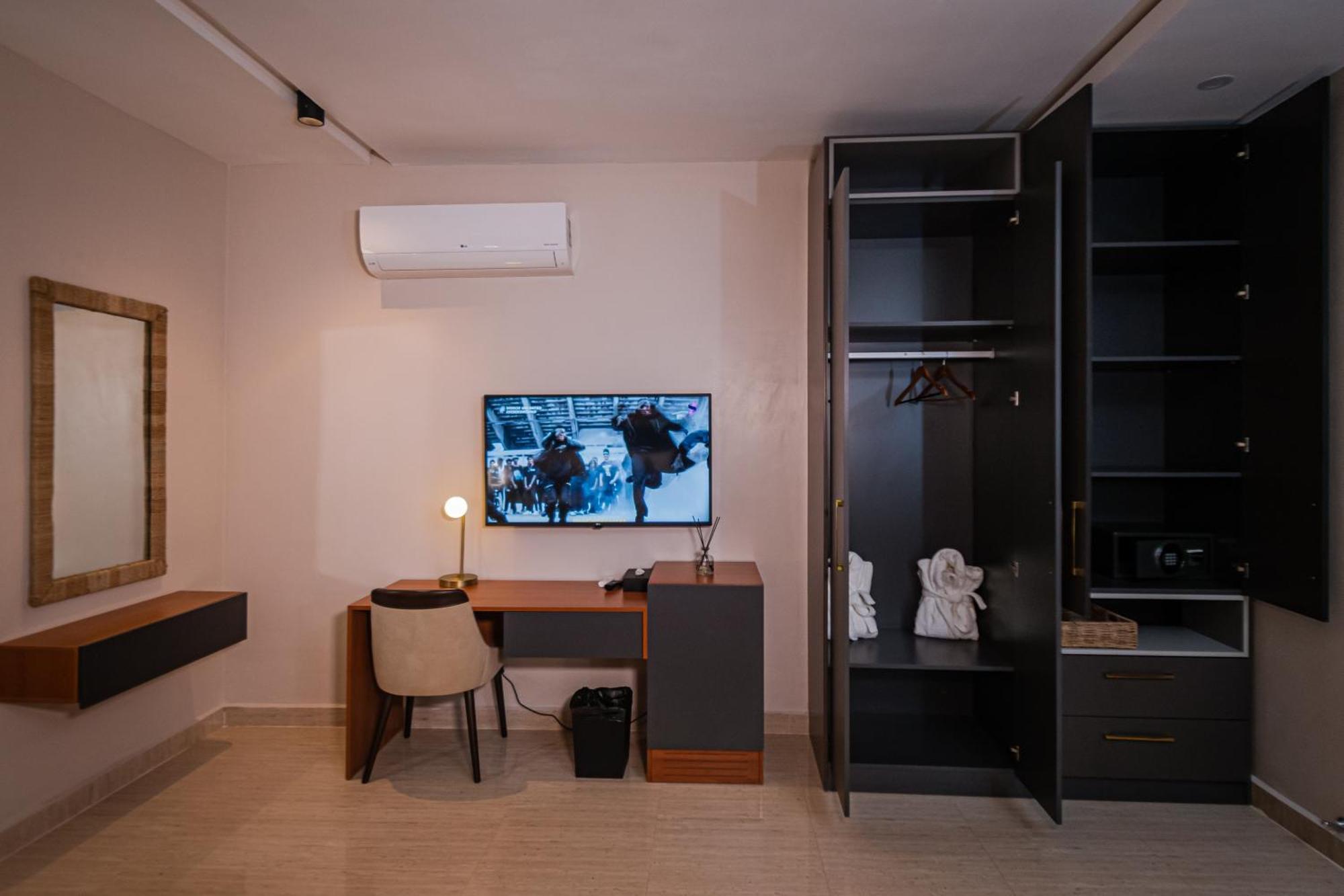 Wali'S Suites Abuja Eksteriør billede