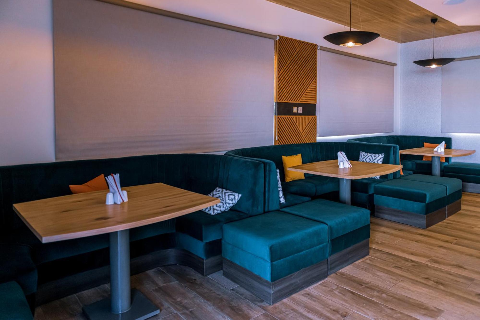 Wali'S Suites Abuja Eksteriør billede